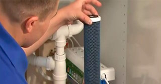 Установка угольных фильтров для воды и вытяжки от 3640 рублей в Ржеве